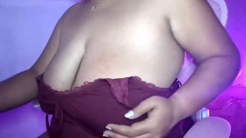 xxboobsiexx online show from March 16, 2026, 3:49 pm