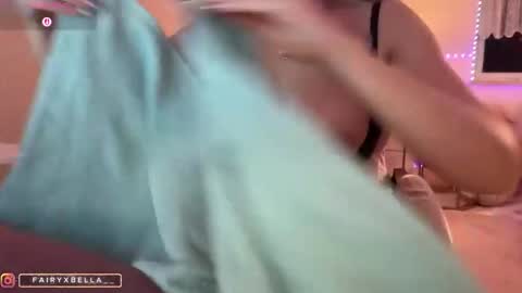 xxfairyxgiiirlxx online show from January 13, 2026, 6:18 am