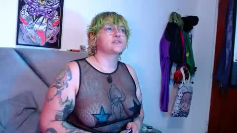 Snapshot of xxgreengoodxx chatting on January 17, 2026, 7:28 pm xxgreengoodxx online show from January 17, 2026, 7:28 pm