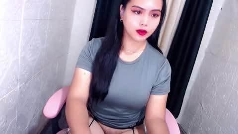 Snapshot of xxhotsexydivinexx chatting on October 15, 2025, 11:27 pm divine online show from October 15, 2025, 11:27 pm