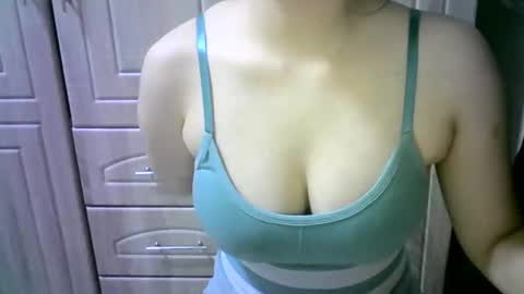 Snapshot of xxjazminexx chatting on October 15, 2025, 12:05 pm xxjazminexx online show from October 15, 2025, 12:05 pm
