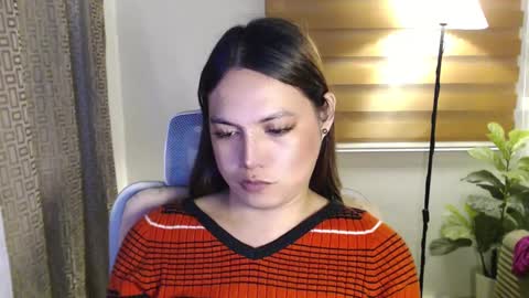 Snapshot of xxjulielovesyouxx chatting on January 31, 2025, 4:17 pm July online show from January 31, 2025, 4:17 pm