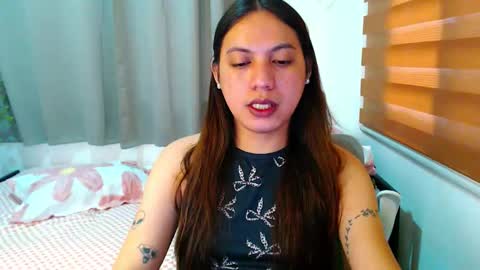 Snapshot of xxjulielovesyouxx chatting on February 12, 2026, 7:14 am July online show from February 12, 2026, 7:14 am