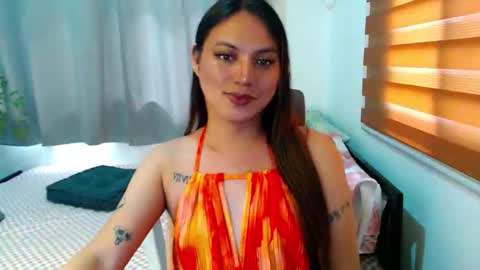 Snapshot of xxjulielovesyouxx chatting on February 23, 2026, 1:36 am July online show from February 23, 2026, 1:36 am