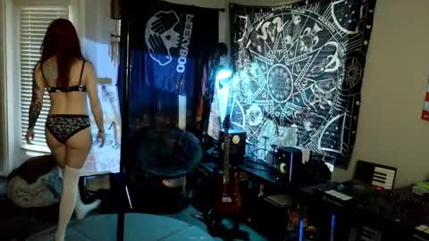 Snapshot of xxlilithmoonxx chatting on March 19, 2026, 1:20 am Lilith online show from March 19, 2026, 1:20 am