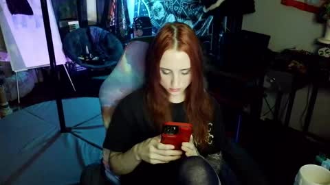 Snapshot of xxlilithmoonxx chatting on April 2, 2026, 2:09 am Lilith online show from April 2, 2026, 2:09 am