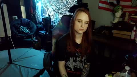 Snapshot of xxlilithmoonxx chatting on April 7, 2026, 12:44 am Lilith online show from April 7, 2026, 12:44 am