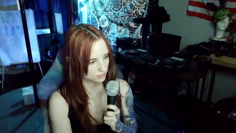 Snapshot of xxlilithmoonxx chatting on April 10, 2026, 1:44 am Lilith online show from April 10, 2026, 1:44 am
