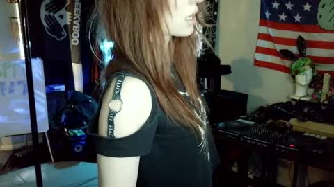 Snapshot of xxlilithmoonxx chatting on April 11, 2026, 12:26 am Lilith online show from April 11, 2026, 12:26 am