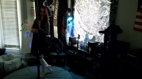 Snapshot of xxlilithmoonxx chatting on April 11, 2026, 9:41 pm Lilith online show from April 11, 2026, 9:41 pm