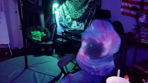 Lilith online show from May 18, 2026, 4:07 am