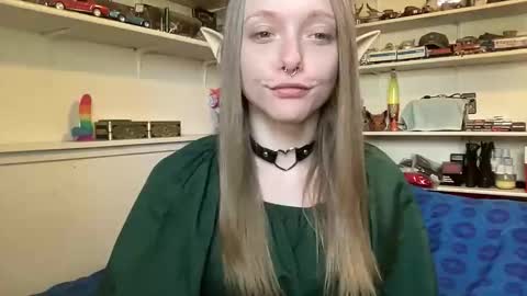 Snapshot of xxloveanastasia chatting on October 20, 2025, 5:02 pm LoveAnastasia online show from October 20, 2025, 5:02 pm