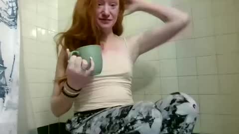 xxmariebliss online show from November 18, 2025, 1:26 pm