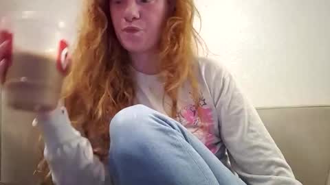 Snapshot of xxmariebliss chatting on April 27, 2026, 12:25 pm xxmariebliss online show from April 27, 2026, 12:25 pm
