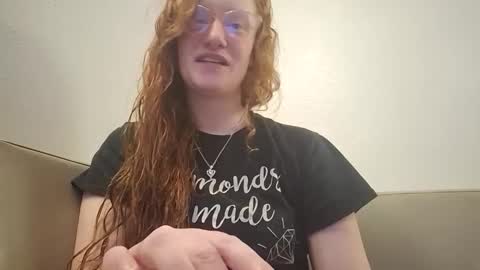 Snapshot of xxmariebliss chatting on May 8, 2026, 1:38 pm xxmariebliss online show from May 8, 2026, 1:38 pm