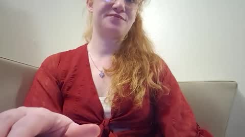 Snapshot of xxmariebliss chatting on May 17, 2026, 2:20 am xxmariebliss online show from May 17, 2026, 2:20 am