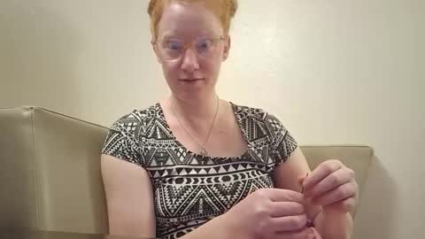 Snapshot of xxmariebliss chatting on May 18, 2026, 12:33 pm xxmariebliss online show from May 18, 2026, 12:33 pm