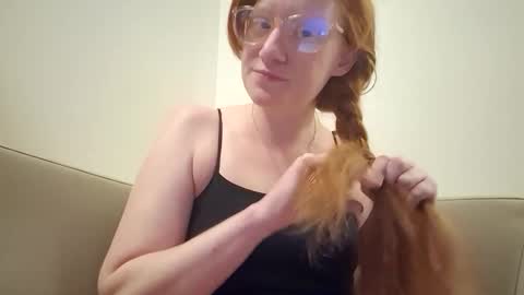Snapshot of xxmariebliss chatting on May 22, 2026, 3:39 pm xxmariebliss online show from May 22, 2026, 3:39 pm