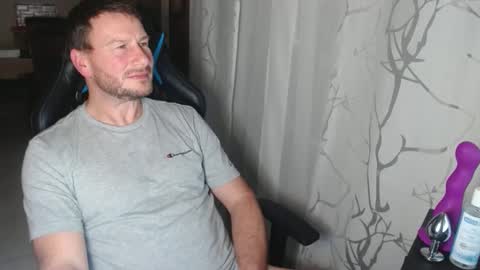 xxmettexx online show from December 15, 2024, 9:31 pm