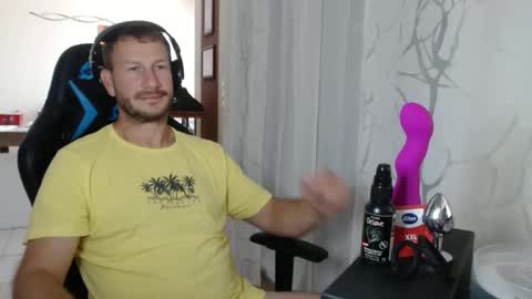 xxmettexx online show from October 3, 2025, 9:39 am