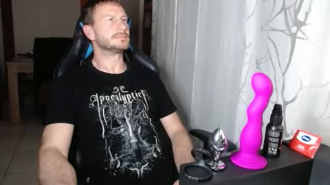 xxmettexx online show from April 19, 2026, 7:16 pm