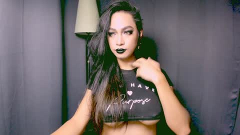 Lara online show from January 2, 2025, 2:35 pm