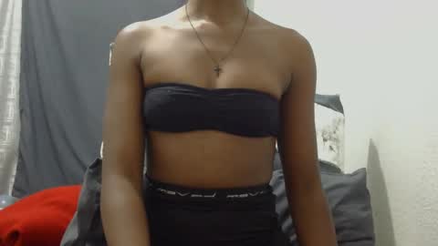 Snapshot of xxsexytalia28 chatting on February 26, 2025, 7:05 pm xxsexytalia28 online show from February 26, 2025, 7:05 pm