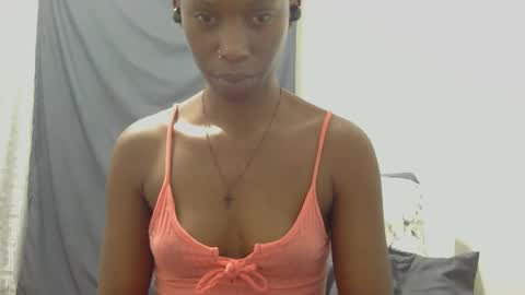 Snapshot of xxsexytalia28 chatting on February 27, 2025, 9:25 pm xxsexytalia28 online show from February 27, 2025, 9:25 pm