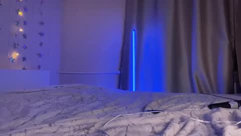 kristina    usually everyday here started  GMT3 online show from December 25, 2024, 2:03 am