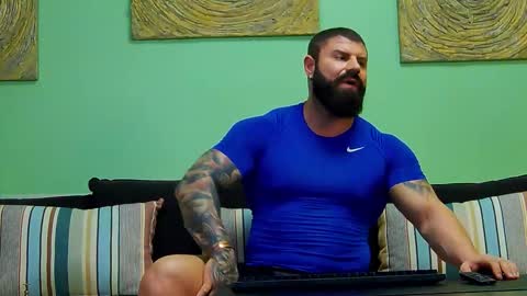 Snapshot of xxtreamleonard chatting on February 8, 2026, 5:27 pm Xtream Leonard online show from February 8, 2026, 5:27 pm