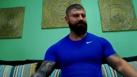 Snapshot of xxtreamleonard chatting on April 14, 2026, 8:53 am Xtream Leonard online show from April 14, 2026, 8:53 am