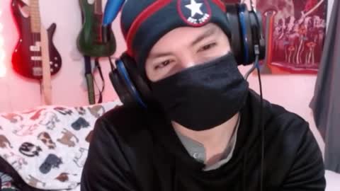 Snapshot of xxwhitefoxx chatting on February 2, 2026, 5:17 am David Fox online show from February 2, 2026, 5:17 am