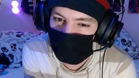 Snapshot of xxwhitefoxx chatting on February 3, 2026, 6:22 am David Fox online show from February 3, 2026, 6:22 am