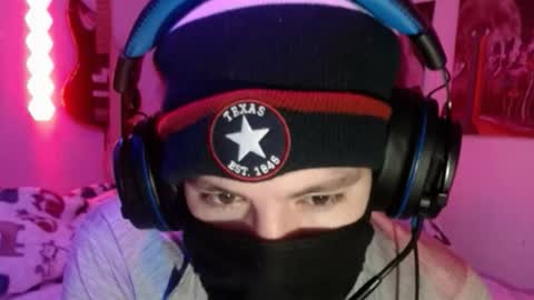 Snapshot of xxwhitefoxx chatting on February 14, 2026, 9:17 am David Fox online show from February 14, 2026, 9:17 am