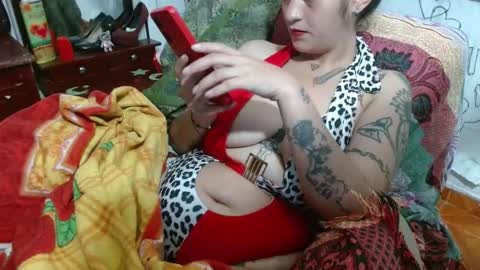 Snapshot of xxx_morena chatting on February 27, 2025, 6:07 am LILI online show from February 27, 2025, 6:07 am