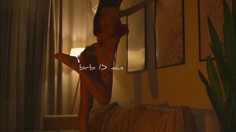 Snapshot of xxx_sunset chatting on February 8, 2026, 1:25 pm Molly online show from February 8, 2026, 1:25 pm