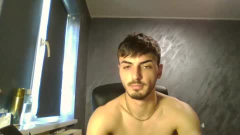 xxxdonpuiuuxxx online show from January 5, 2025, 11:37 am