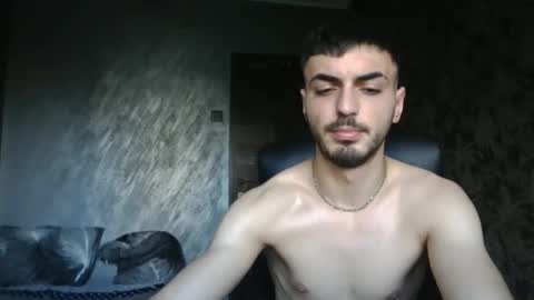 xxxdonpuiuuxxx online show from January 17, 2025, 12:52 pm