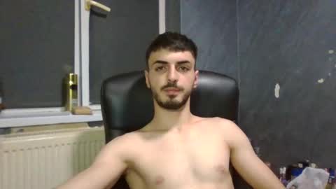 xxxdonpuiuuxxx online show from January 25, 2025, 6:24 pm