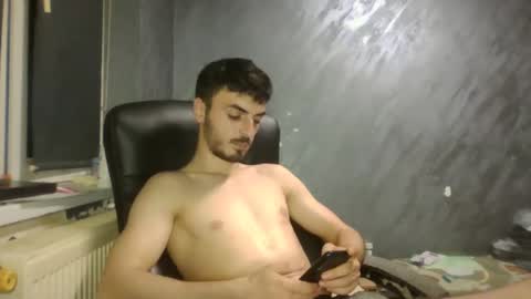 xxxdonpuiuuxxx online show from February 16, 2025, 5:26 pm