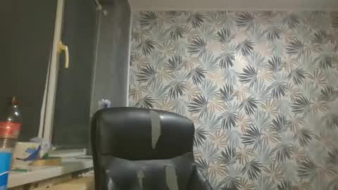 xxxdonpuiuuxxx online show from March 3, 2025, 4:14 pm