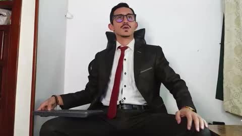 Snapshot of xxxhome_alonexxx chatting on January 5, 2026, 7:50 pm Kev online show from January 5, 2026, 7:50 pm