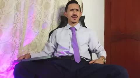 Snapshot of xxxhome_alonexxx chatting on April 14, 2026, 7:53 pm Kev online show from April 14, 2026, 7:53 pm