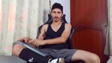 Snapshot of xxxhome_alonexxx chatting on April 24, 2026, 7:38 pm Kev online show from April 24, 2026, 7:38 pm
