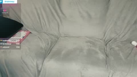 Snapshot of xxxhoneyxx chatting on January 8, 2025, 1:32 am Onlyfanz online show from January 8, 2025, 1:32 am