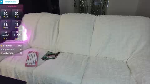 Snapshot of xxxhoneyxx chatting on February 19, 2025, 2:01 am Onlyfanz online show from February 19, 2025, 2:01 am