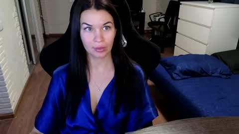 Snapshot of xxxkleoxxx chatting on February 1, 2025, 9:40 pm Alisa online show from February 1, 2025, 9:40 pm