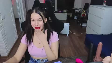 Alisa online show from January 17, 2026, 8:01 pm