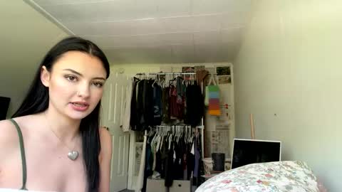 xxxsophiaday online show from April 23, 2026, 6:21 pm