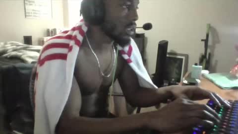 y_sticky online show from March 6, 2025, 10:36 pm